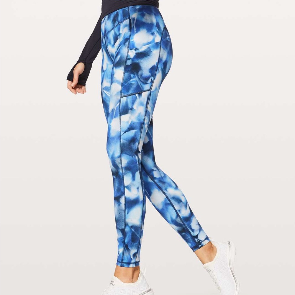 Lululemon BLUE Speed Up Tight *Full-On Luxtreme 28"